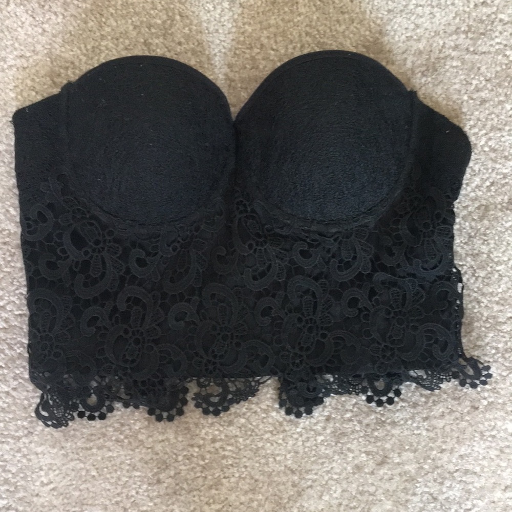 Black lace bustier